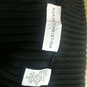 Sweater with fur collar