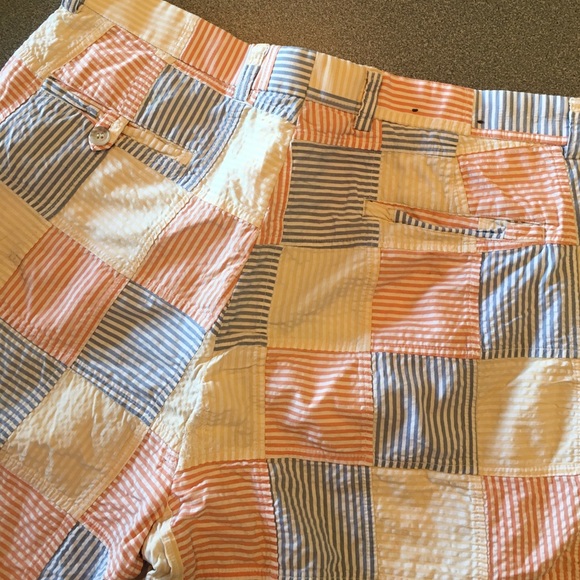 Men's shorts - Picture 2 of 3