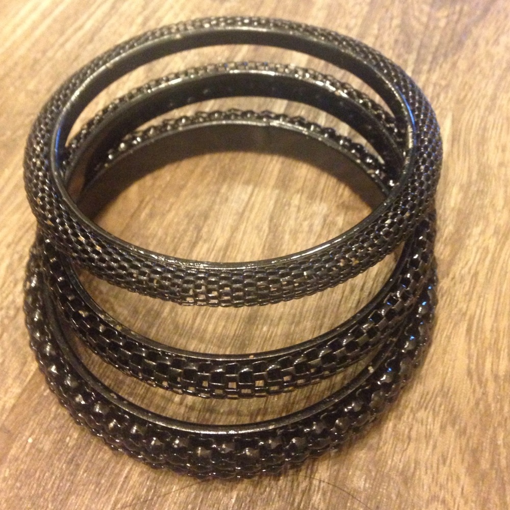 ⭐️⭐️⭐️3 reptile texture bangles