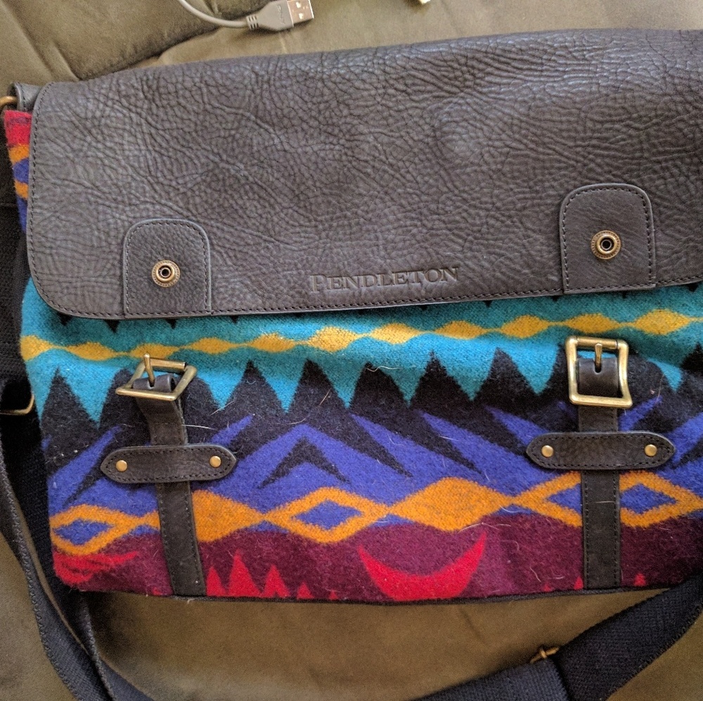 Pendleton 15" Laptop Bag
