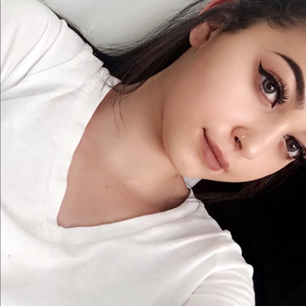 Meet your Posher, Lali