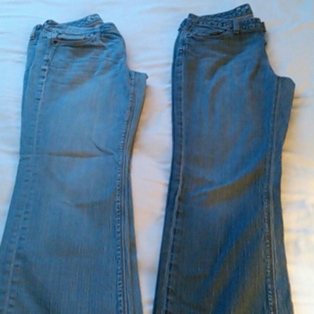 2 pair tommy hilfiger jeans