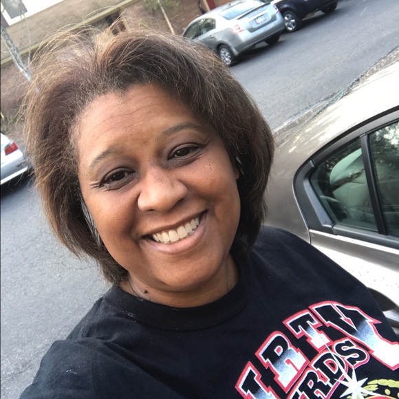 Meet your Posher, Sabrina - Picture 1 of 1