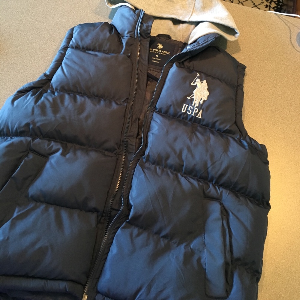 Polo navy blue men's vest with hood