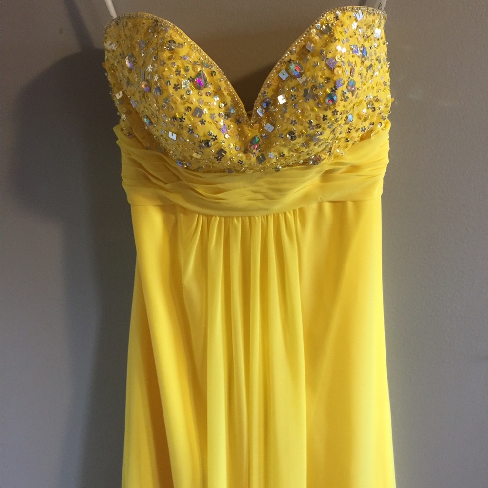 Yellow prom dress
