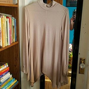 Copio Long Sleeve Turtleneck shirt