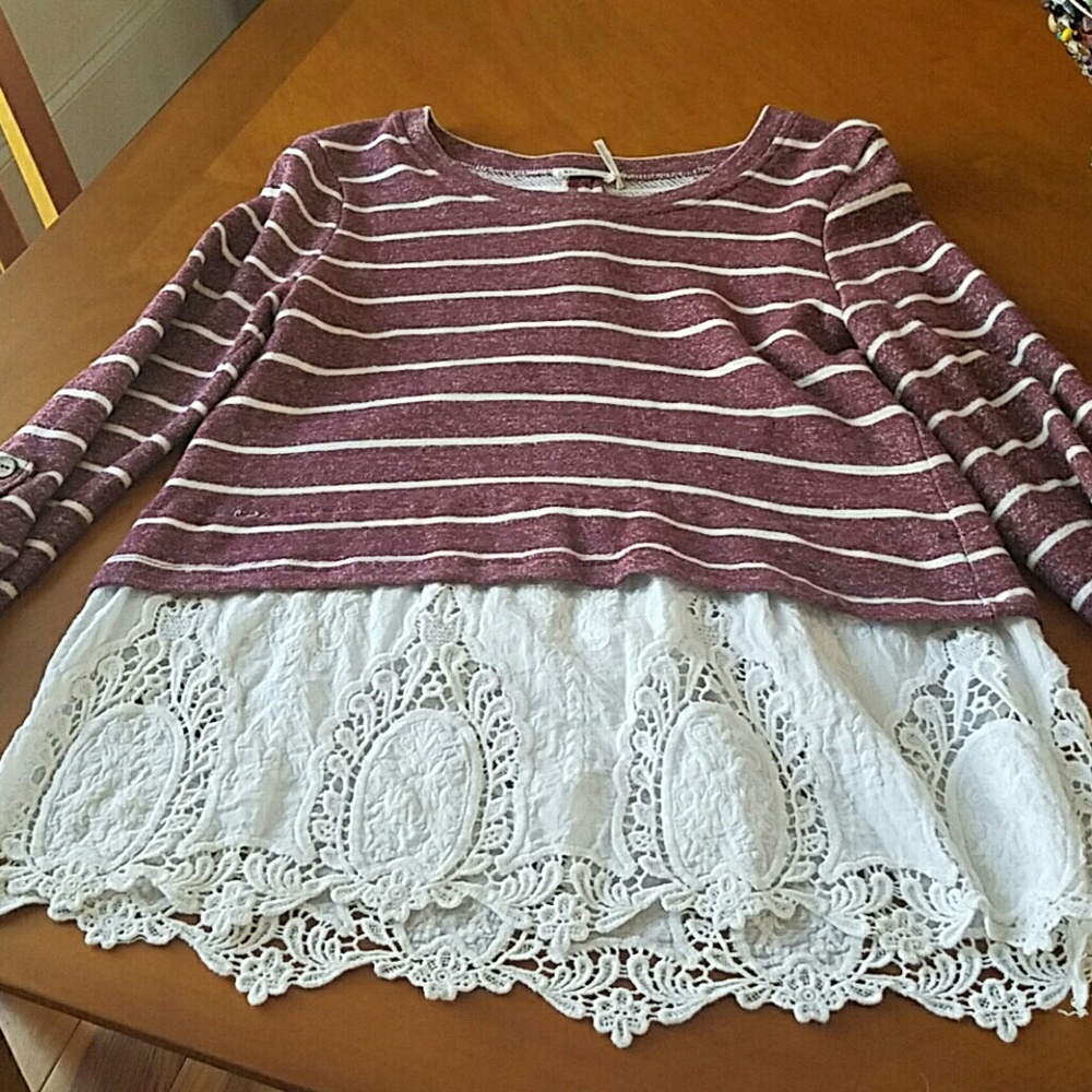 Top with lace bottom button sleeves