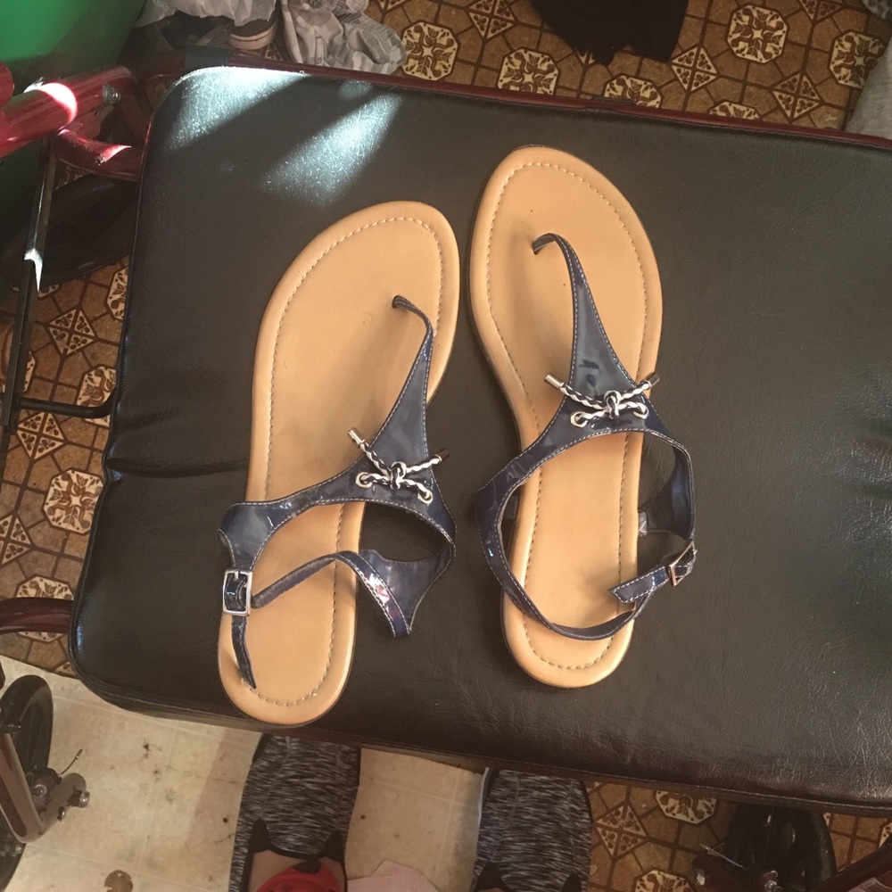 Navy blue bow thing sandals