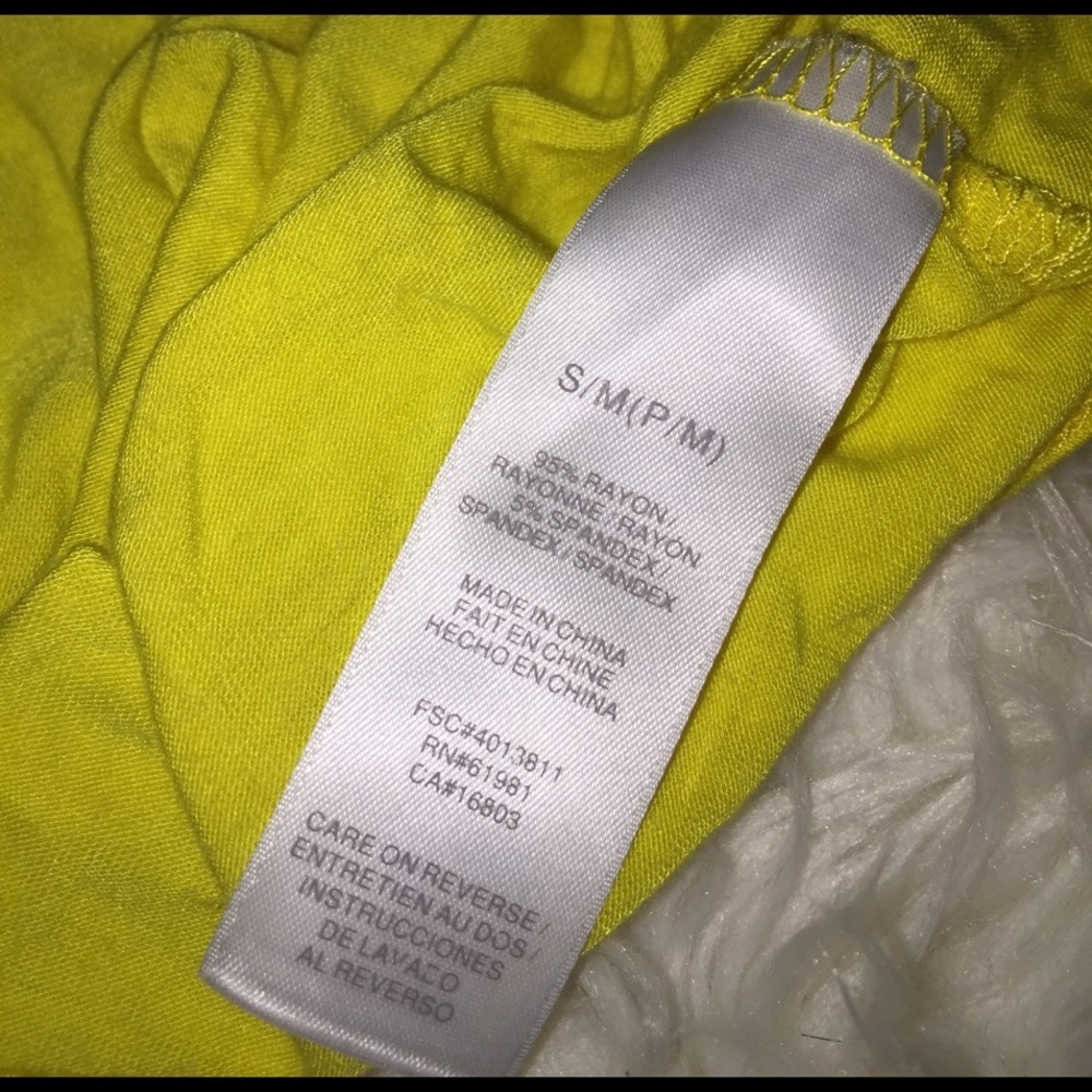 ❌Knot Tie Shirt SMALL❌ - Picture 4 of 4