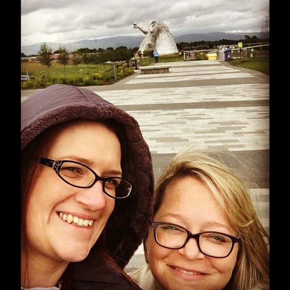 Meet your Posher - Picture 3 of 3