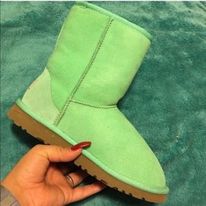 Uggs mint green 💚