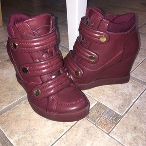 Aldo wedge sneakers sz 6