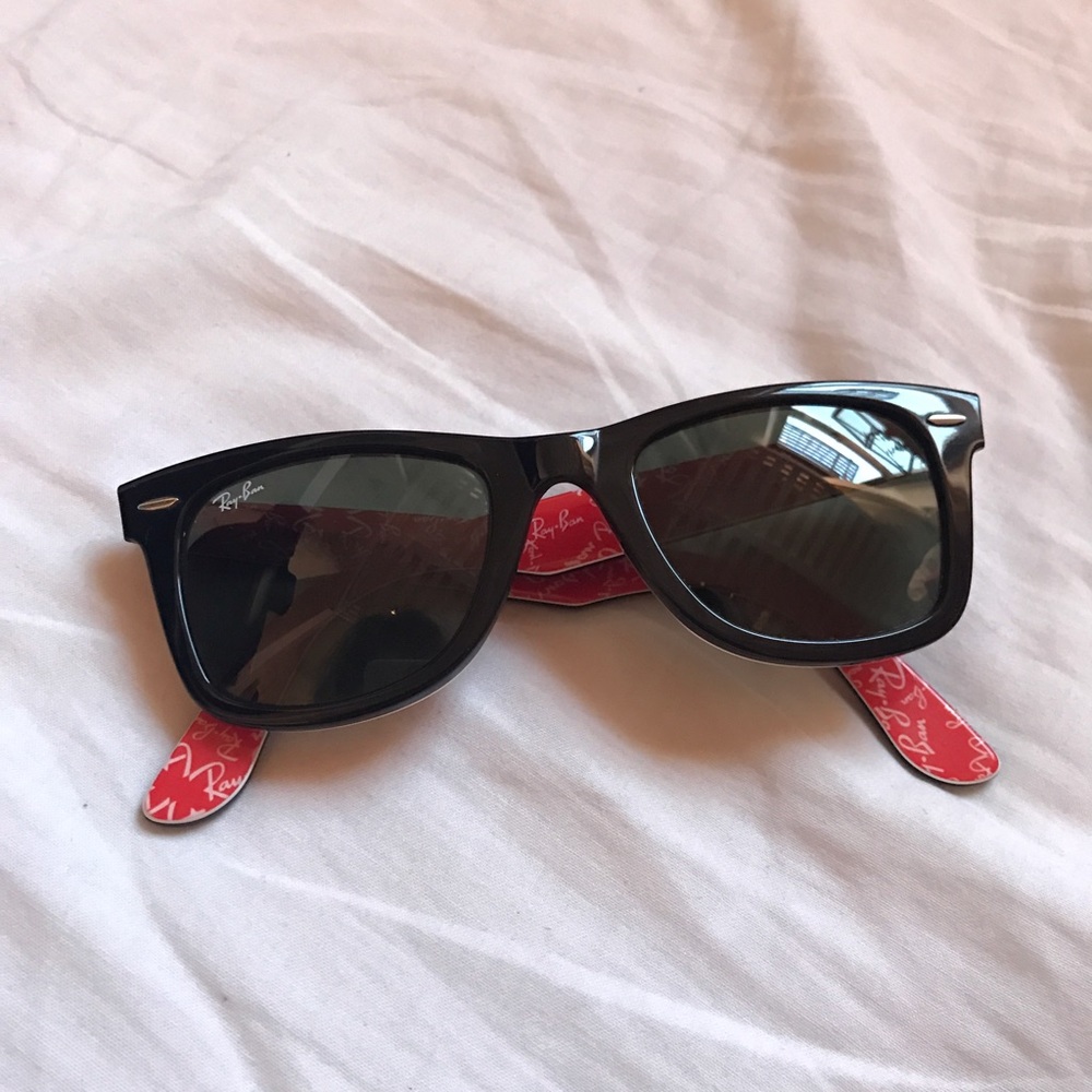 Ray-Ban 2140 Sunglasses, Red Inside **RARE**