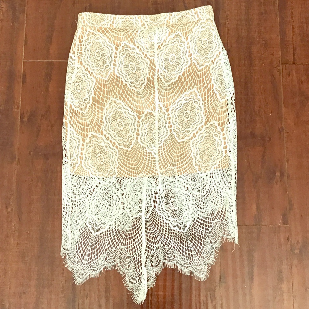 Crocheted skirt: white