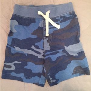 babyGap Blue Camo Cotton Shorts - 2T