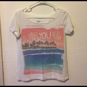 CUTE American eagle tshirt with graphic