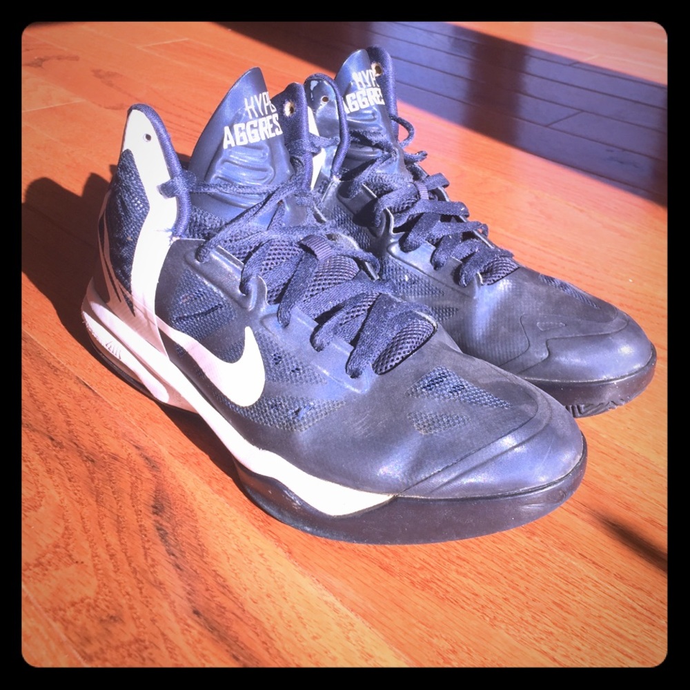 Men's Nike Air Max Hyper Aggressor Basketball Shoe