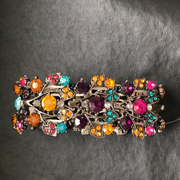 Beautiful Multi-Colored Stretch Bracelet - Picture 1 of 3