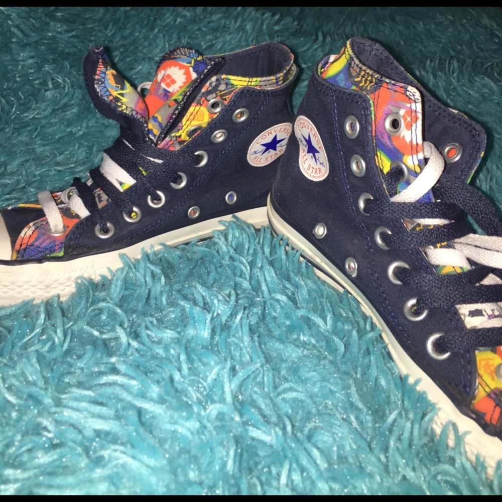 Navy converse w/ design