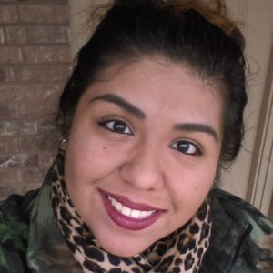 Meet your Posher, Roseli