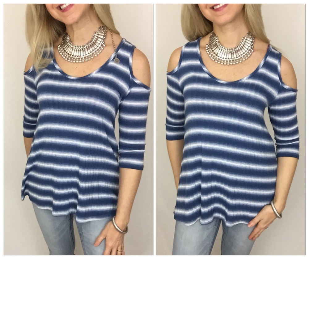 LAST‼️Mega Soft Striped Cold Shoulder Tunic S/M - Picture 4 of 4