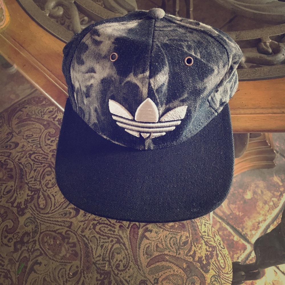Adidas Snap Back