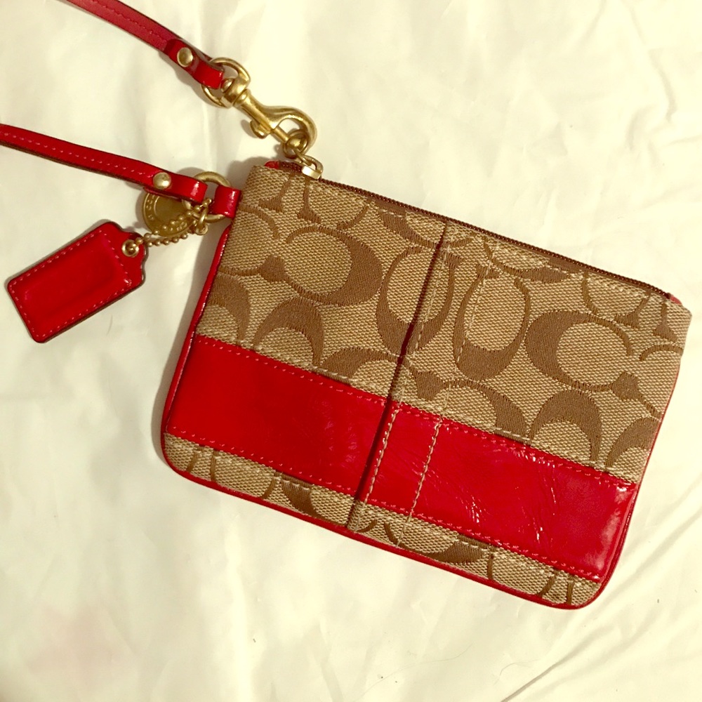 Coach wristlet [PRICE DROP!!]