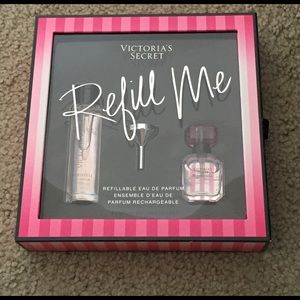 BRAND NEW/Never used Victoria's Secret Bombshell
