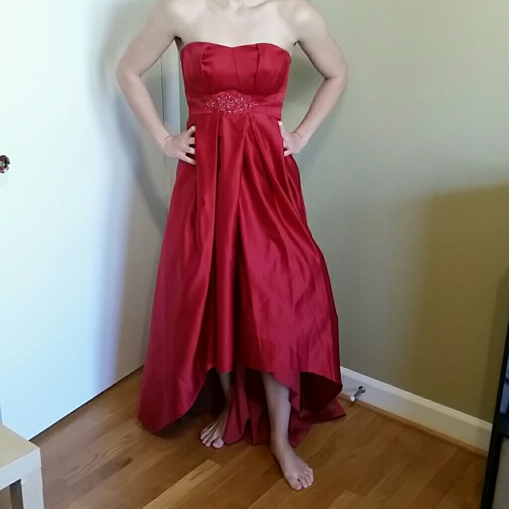 Formal dress with pockets!