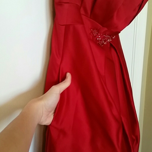 Formal dress with pockets! - Picture 5 of 5