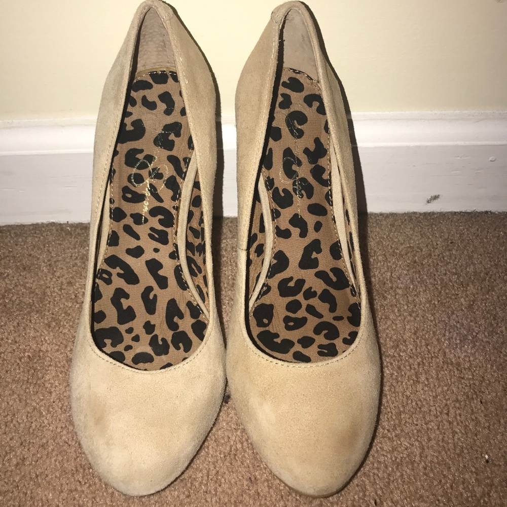 Jessica Simpson Pumps
