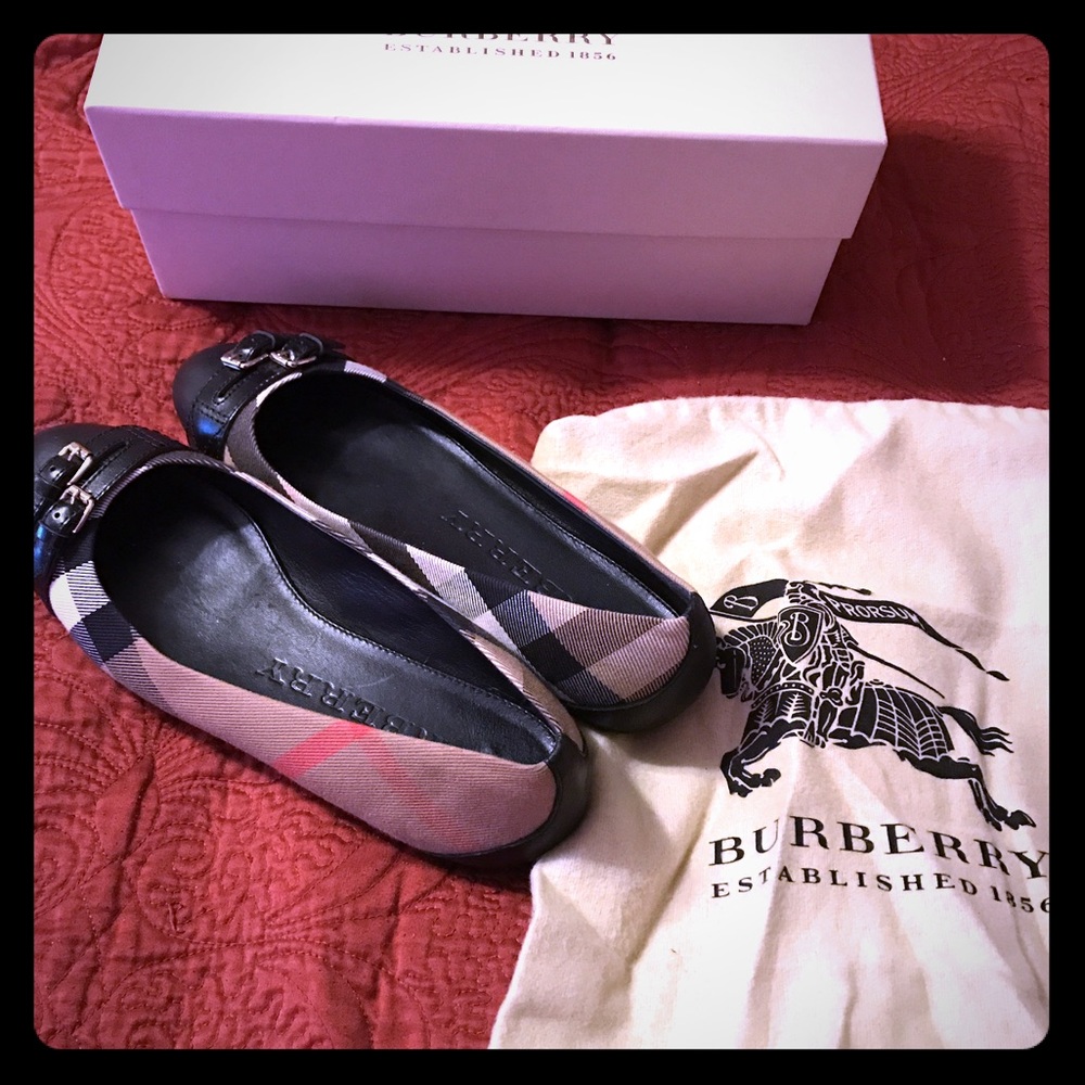 Burberry Avonwick Leather & Canvas Ballet Flats
