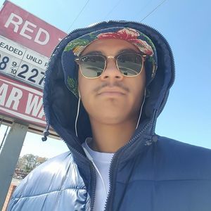 Meet your Posher, Daniel