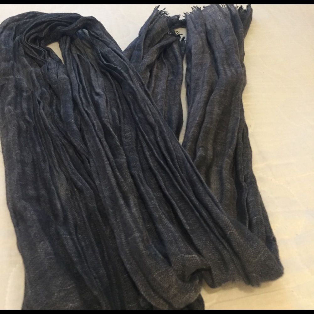 Dark grey scarf