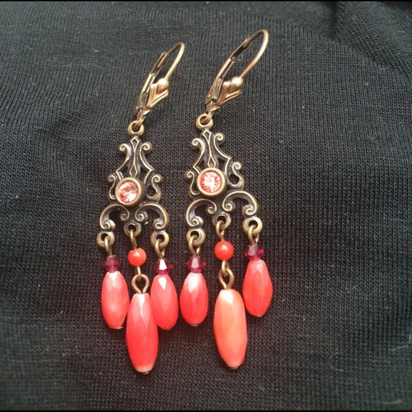 Coral colored 14kt Gold Filled dangle earrings - Picture 2 of 5