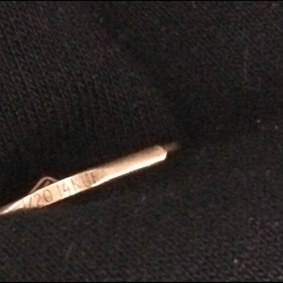 Coral colored 14kt Gold Filled dangle earrings - Picture 5 of 5