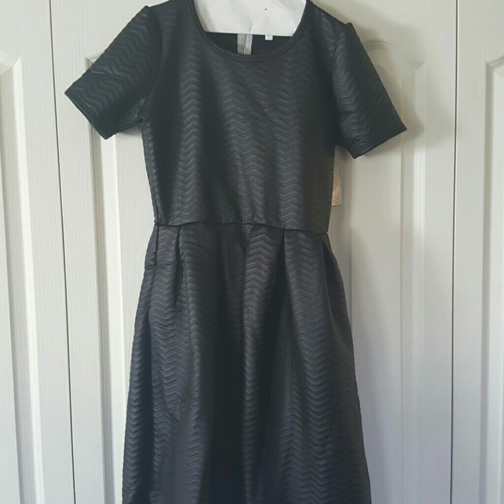 Lularoe Large Amelia BNWT