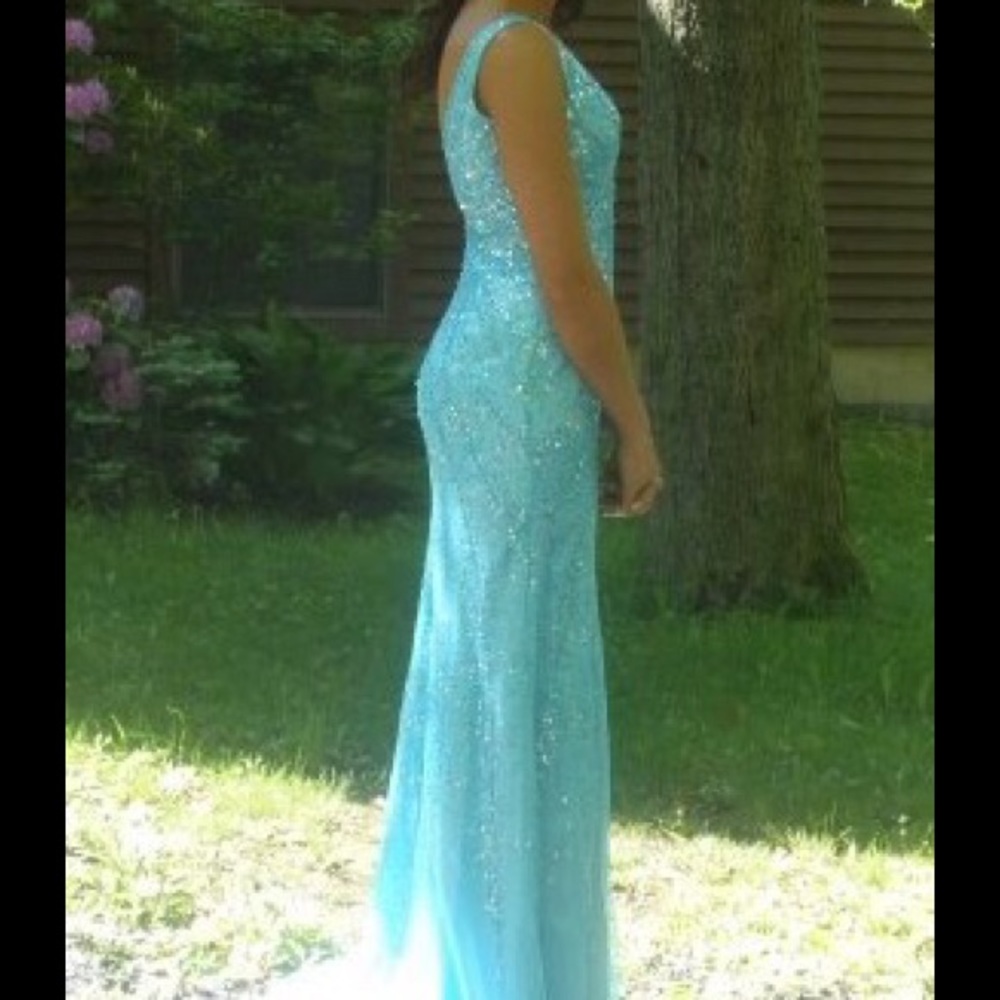 Prom gown