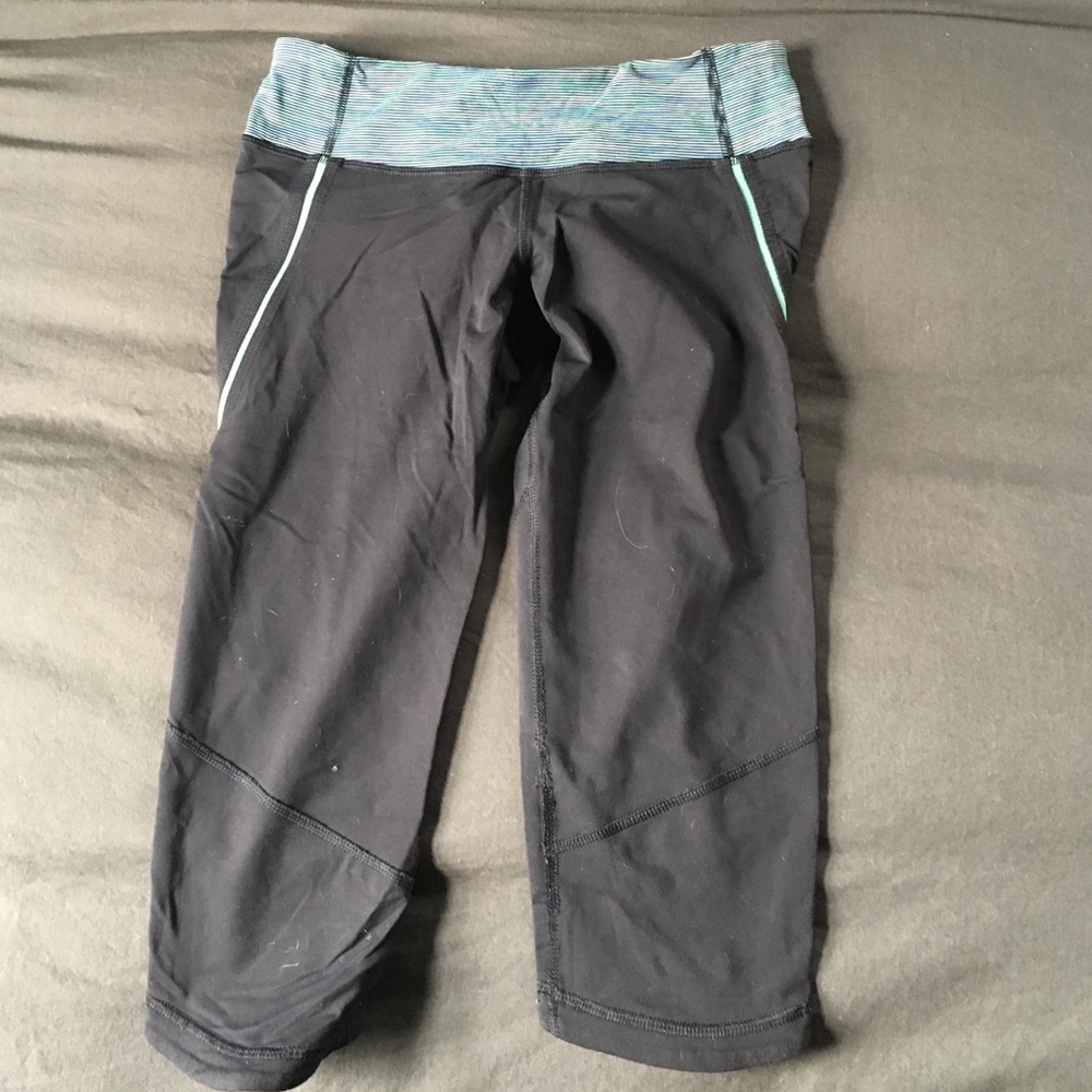 Lululemon 3/4 leg workout pant