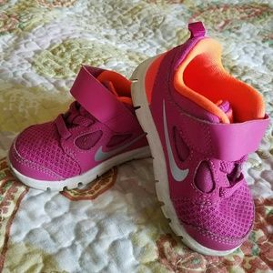 Toddler Nike Free 5c