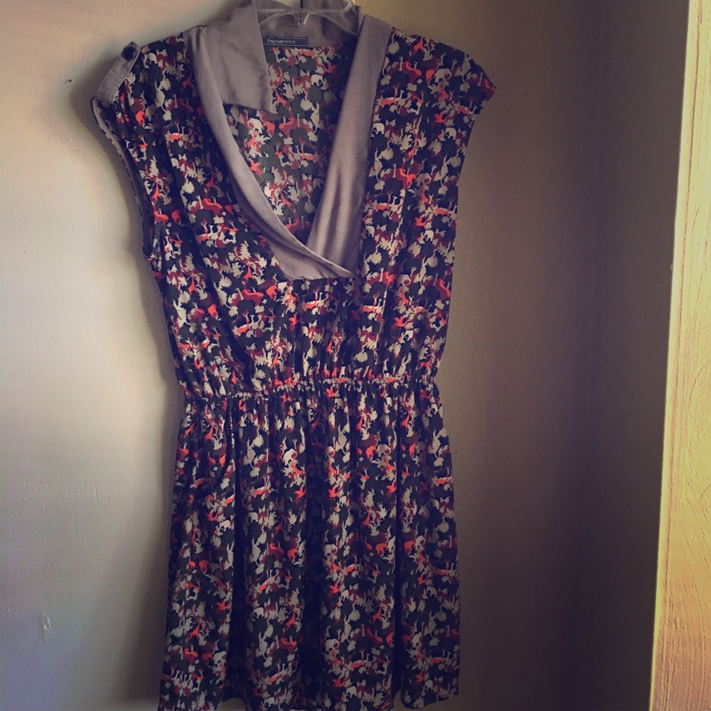 Worn once peppermint size medium dress.