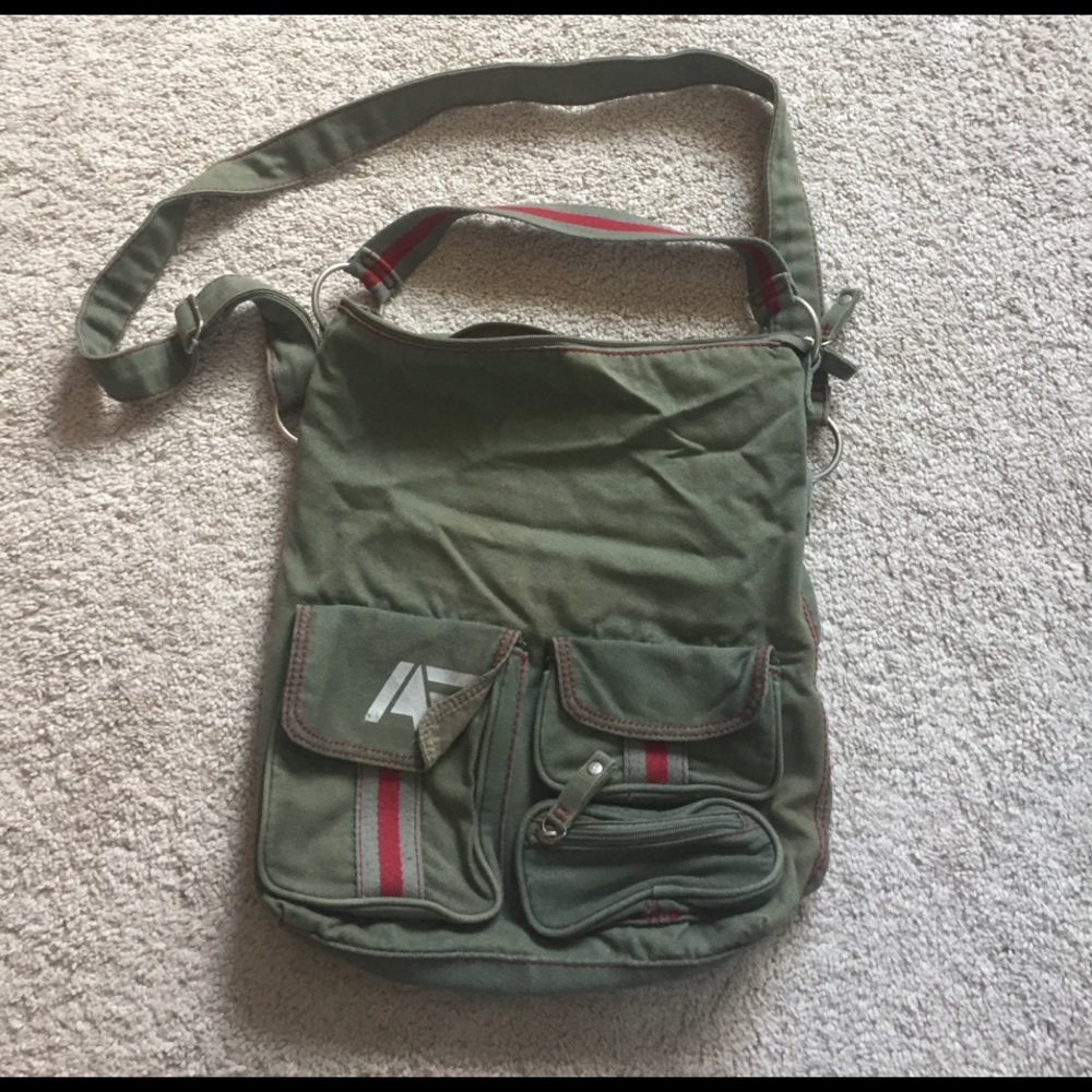 American Eagle cross body bag