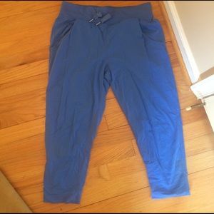 Lululemon athletica crops