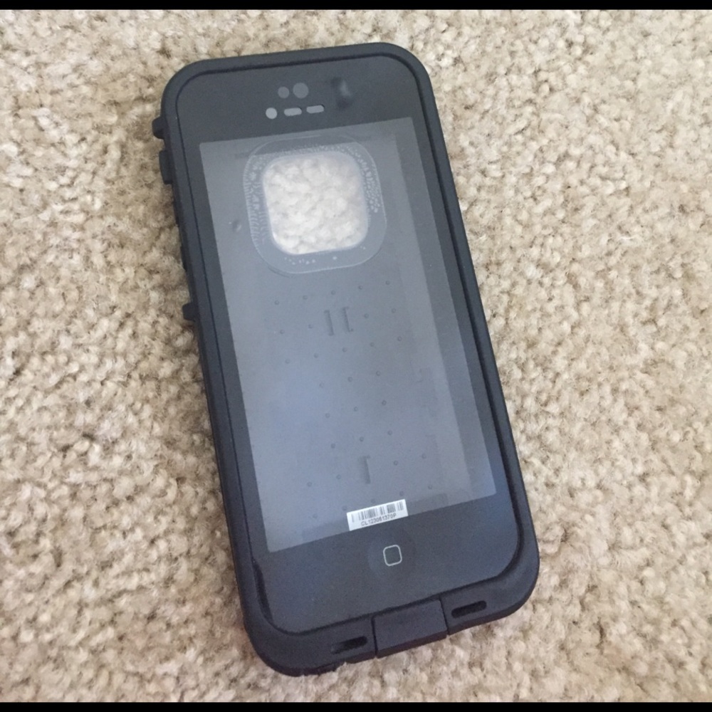 Life proof case for iPhone 5