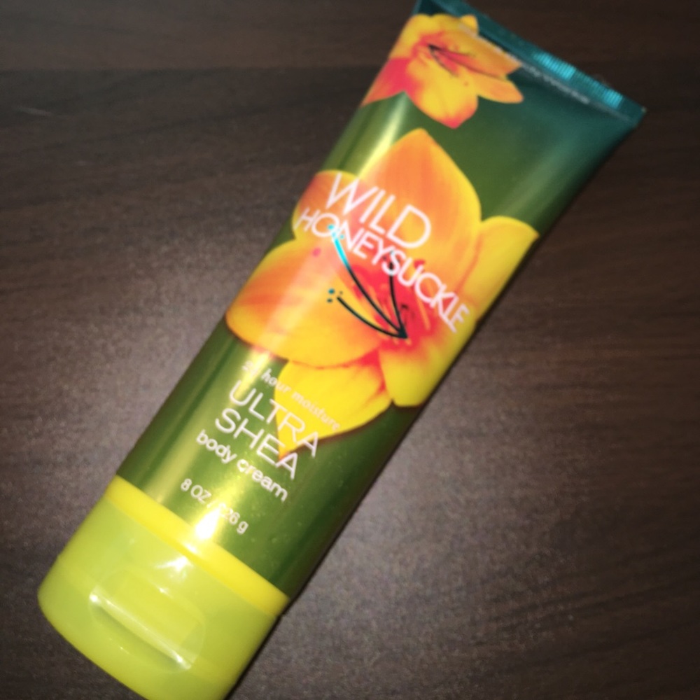 24 hour moisture Ultra Shea body cream