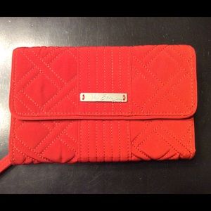 Vera Bradley CHILI PEPPER Ultimate Wallet