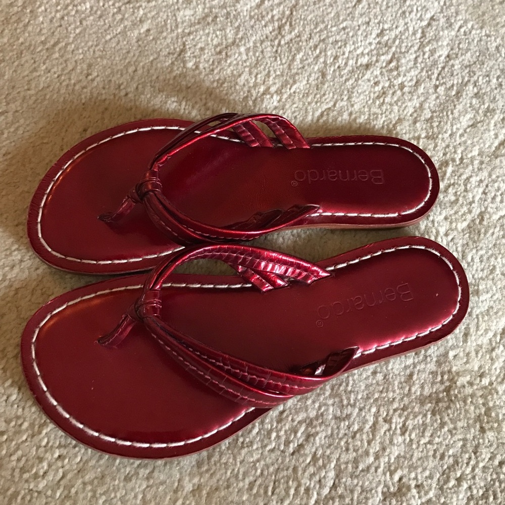 Adorable Red Patent Bernardo Sandal!!