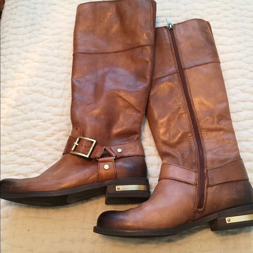 Vince Camuto brown leather boots size 8