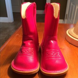 Hot pink squeaker Mooshu trainer boots