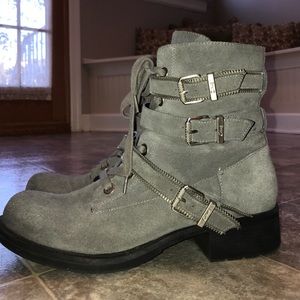 Sam Edelman short medium grey suede boots